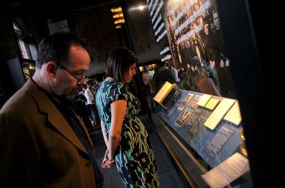 La segunda muestra de la Sala Museo Gabriela Mistral, "Momento Constituyente. Del pueblo a la ciudadanía", abrirá sus puertas este 26 de abril y tendrá acceso gratuito durante todo el año.