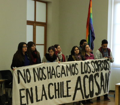 La Secretaria de Sexualidades y Género de la FECh se hizo presente en la sesión plenaria donde el Senado aprobó la Política para Prevenir el Acoso sexual en la U. de Chile.