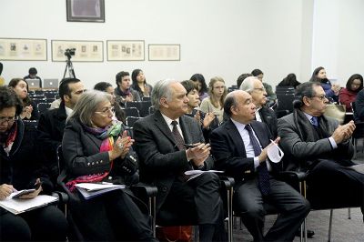 Además contó con la participación de la directora de Extensión de la Casa de Bello, Ximena Póo; y la presencia de embajadores y representantes del cuerpo diplomático, entre otros.