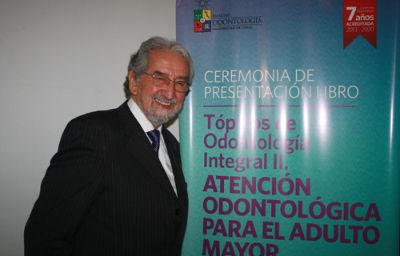El Dr. Omar Campos, del Colegio de Dentistas de Chile, felicitó a los autores y valoró la difusión de este conocimiento entre el conjunto de los odontólogos, no solamente entre los especialistas.