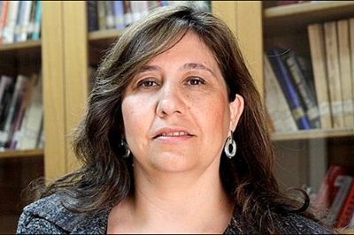 La profesora Paz Milet García, experta en relaciones internacionales, ha estudiado por años los nexos entre Chile y Perú.