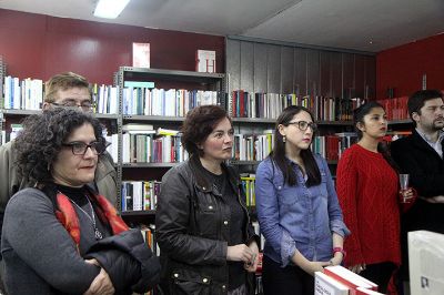 La actividad se realizó en la librería Metales Pesados y contó con la presencia de autoridades, medios nacionales y distintas figuras de la escena cultural que han seguido el trabajo de la revista.