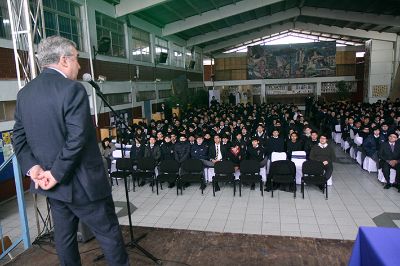 El Rector Vivaldi presentó en el Liceo Nacional de Maipú la charla "El Futuro de la Educación Pública en el Contexto del Chile de Hoy".