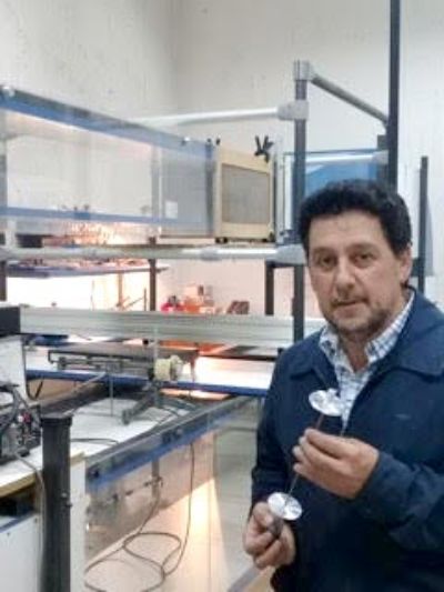 El trabajo del académico Rodrigo Hernández aborda el estudio de anillos de vorticidad, que es una línea de investigación  que comenzó a desarrollarse en el año 2002.