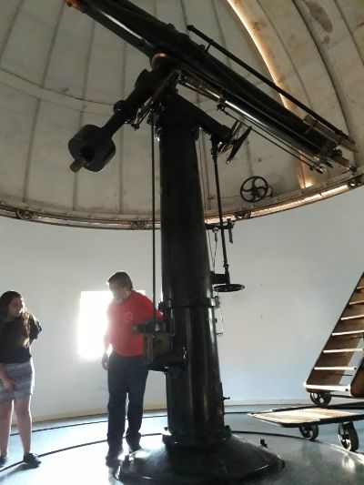 Las y los estudiantes también pudieron aprender sobre el funcionamiento de los telescopios.