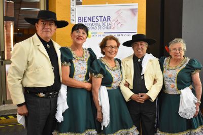 El grupo folklórico "Aires de mi tierra" se hizo presente en la celebración 