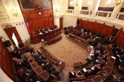El Senado Univeristario logró que fueran ingresadas algunas de sus indicaciones sobre los proyectos de ley de educación superior, hoy en discusión en el Senado de la República.