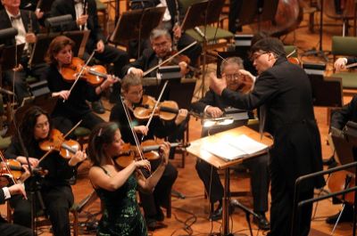 Alejandra Urrutia dirigirá la Orquesta Sinfónica Nacional de Chile, labor que nunca antes en la historia del certamen había realizado una mujer. 