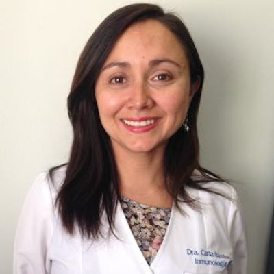 Carla Bastías, Jefa del Laboratorio de Inmunología del Hospital Clínico de la U. de Chile. 