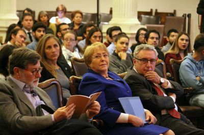 "Para nosotros como Universidad de Chile es un privilegio haber jugado un rol de apoyo en este proceso constituyente", comentó el rector Vivaldi. 