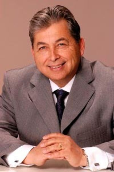 El profesor Raúl Morales, segunda mayoría de la elección, es doctor en Ciencias con mención en Química en la U. de Chile y fue decano de la Facultad de Ciencias entre 2002 y 2010.