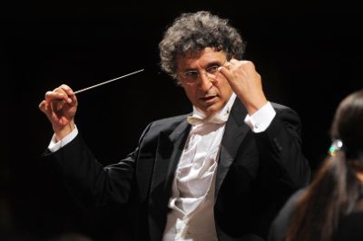 El concierto será dirigido por el maestro italiano Aldo Sisillo, quien por primera vez tomará la batuta de la Sinfónica Nacional.