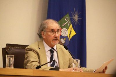 El profesor Valladares celebró la constitución y funcionamiento de la Comisión Superior de Autoevaluación Institucional.