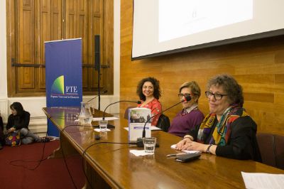 El libro, de las profesoras de la Universidad de Chile Andrea Valdivia y Jenny Assaél, es el primero en sistematizar más de tres décadas de etnografía escolar en Chile.