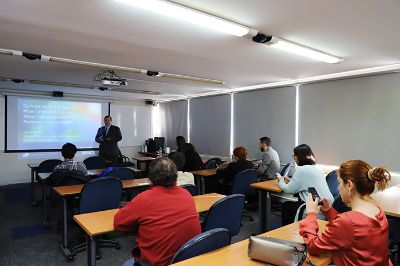 El Seminario se realizó el lunes 1 de octubre en la Facultad de Economía y Negocios U. de Chile.