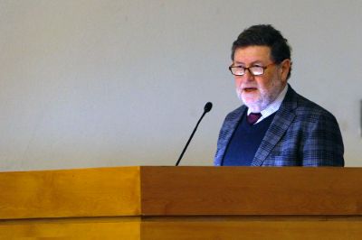 Hugo Früling, director del INAP, hizo un llamado a colaborar de forma conjunta en la reinserción social de la población carcelaria. 