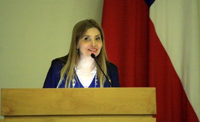 La subsecretaria de Telecomunicaciones, Pamela Gidi, afirmó que este proyecto permitirá generar políticas públicas para llegar al 44 por ciento de los hogares chilenos que no tienen acceso a internet.