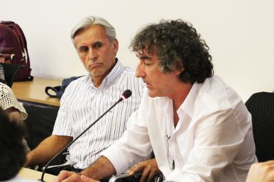 Luis Montes, director del Depto. de Artes Visuales, y Francisco Sanfuentes, Vicedecano de la Facultad de Artes.