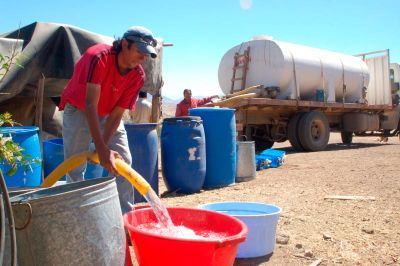 El profesor García-Chevesich advierte que en Chile el cambio climático y la falta de una cultura de cuidado del agua están gatillando un problema que puede tener graves consecuencias para el país.
