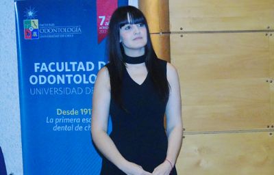 Montserrat Reyes Rojas, defendió su tesis de doctorado en Ciencias Odontológicas el pasado 26 de abril.