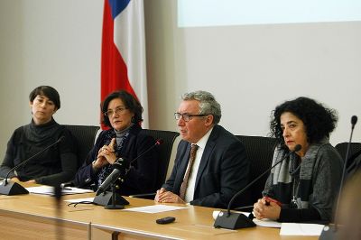Registro del "II Encuentro con la Prensa sobre Colonia Dignidad: avances y desafíos a un año del Memorándum de Entendimiento entre Chile y Alemania".