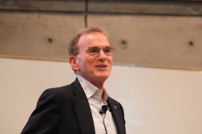 El Premio Nobel de Fisiología-Medicina 2013, Randy Schekman, dictó una conferencia en la Facultad de Ciencias Químicas y Farmacéuticas.