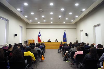 El lanzamiento se llevó a cabo en la Sala Eloísa Díaz de la Casa Central.