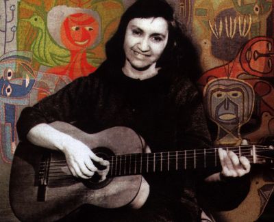 El arte de Violeta Parra, es considerado por Horacio Salinas -músico y compositor chileno - como la base de la expresión folclórica chilena desde 1960.