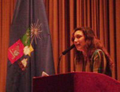 Prof. Sonia Pérez dio la bienvenida a los asistentes