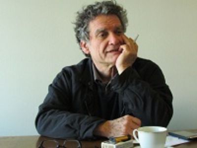 Prof. Gonzalo Díaz, Presidente del Consejo de Evaluación, Premio Nacional de Artes y académico de la Facultad de Artes de la Universidad de Chile.