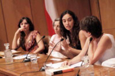 Como panelistas participaron María Soledad Barría, Daniela Isla, Carla Lehmann, Verónica Soffia, Camila Vallejo y Ana Lya Uriarte.