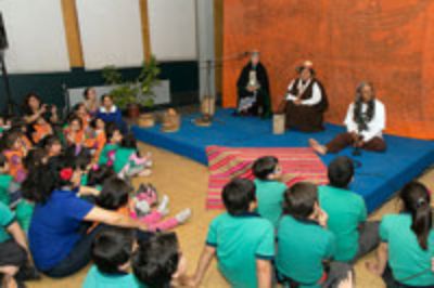 Una de las muchas actividades organizadas por la VEX y la Cátedra Indígena en esta Feria del Libro 2012.