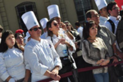Sonia Montecino: "La comida puede ser un arma social"