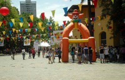 El Carnaval del Postulante se realizó en las instalaciones de la FAU.