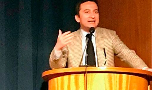 Profesor Palavecino dicta conferencia en U. Nacional de Rosario