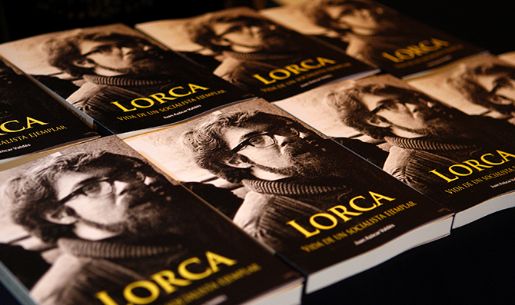 Libro Homenaje a Carlos Lorca 