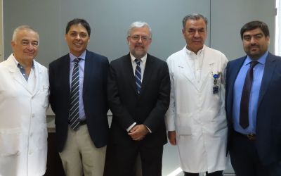 Cristián Miranda, subdirector médico del HCUCH; Luis Michea, director Académico de la facultad; Manuel Kukuljan, decano de la facultad; Patricio Palavecino, director del Depto. de Radiología; Claudio Oyanedel, director Económico y de Gestión Institucional Cristián Miranda, subdirector médico del HCUCH; Luis Michea, director Académico de la facultad; Manuel Kukuljan, decano de la facultad; Patricio Palavecino, director del Depto. de Radiología; Claudio Oyanedel, director Económico y de Gestión Institucional