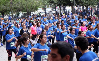 Miles de personas se sumaron a la Corrida de Aniversario de la U. de Chile