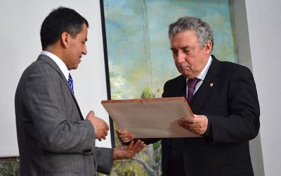  Rector Ennio Vivaldi Véjar es declarado Hijo Ilustre de la Ciudad de Concepción y del Liceo EMG 