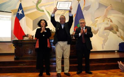 U. de Chile entregó los primeros títulos póstumos