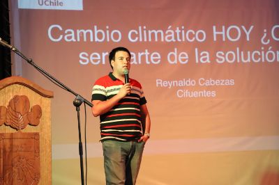 La jornada finalizó con la charla magistral “Cambio climático hoy: ¿Cómo ser parte de la solución?”, liderada por Reynaldo Cabezas.