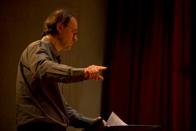 "Es la primera vez que este cuerpo de cinco académicos trabaja con el Ensemble Canto de Ébano y el DMUS Ensemble en conjunto", explicó el profesor Andrés Maupoint.