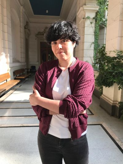 La doctora en Física de la U.de Chile y académica del Depto. de Sonido, Carolina Espinoza Oñate iniciará una investigación de carácter interdisciplinario financiada por Fondecyt de Postdoctorado 2020 