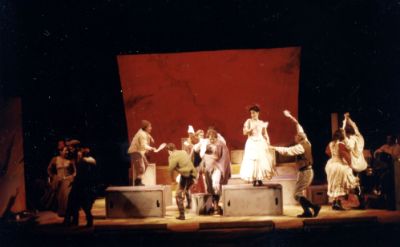 Obra "Chañarcillo" (2000) dirigida por Andrés Pérez en el Teatro Nacional Chileno