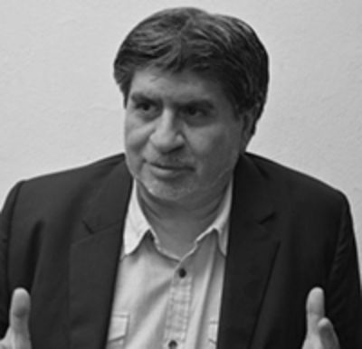 Ernesto Águila, Director de Extensión y Comunicaciones