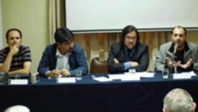 Profesores Rodrigo Karmy, Sebastián Salinas, Gilberto Aranda y Kamal Cumsille.