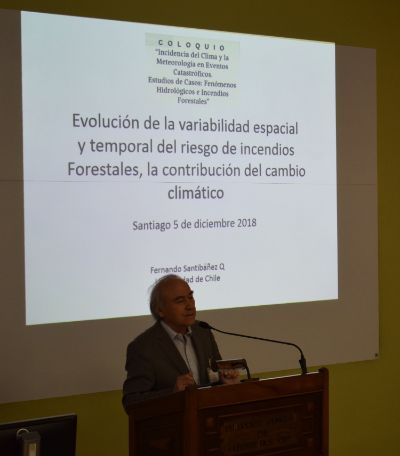 El Dr. Fernando Santibañez, especialista en el estudio del cambio climático expuso sobre la evolución del riesgo de incendios y la contribución del cambio climático.