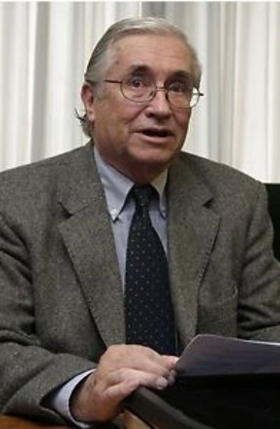 Profesor Edgar Kausel Vecchiola (1934-2021) (Fotografía: Pablo Madariaga).