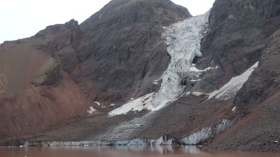 El estudio consideró 18 glaciares cordilleranos desde la Región de Valparaíso a la de O'Higgins.