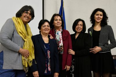 Prof. Inés Pepper, Sra. Hilda Cisternas, profesoras Leonor Armanet, Cecilia Leyton y Denisse Karl 
